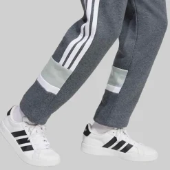 adidas Junior Junge Saisonale Essentials Tiberio 3 Streifen Jogginghosen Drak Grey/Weiß/Wonder Sage