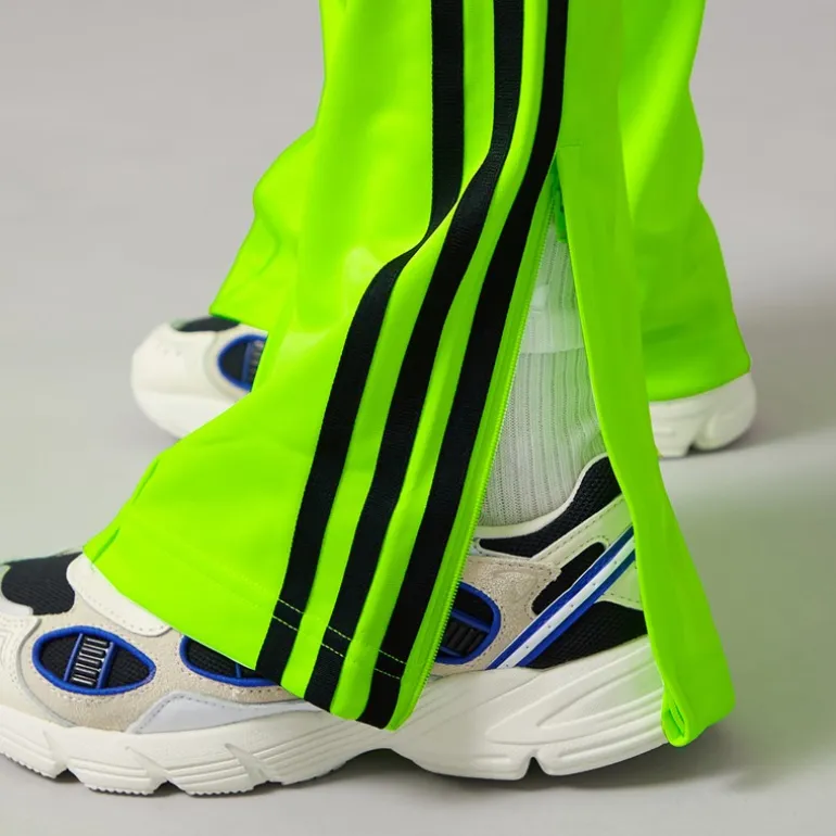 adidas Originals Damen Adicolor Classics Firebird Locker sitzende Trainingshose Signal Green/Schwarz