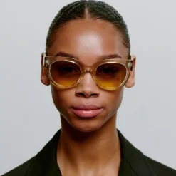 A Kjærbede Lilly Sonnenbrille Ecru Transparent