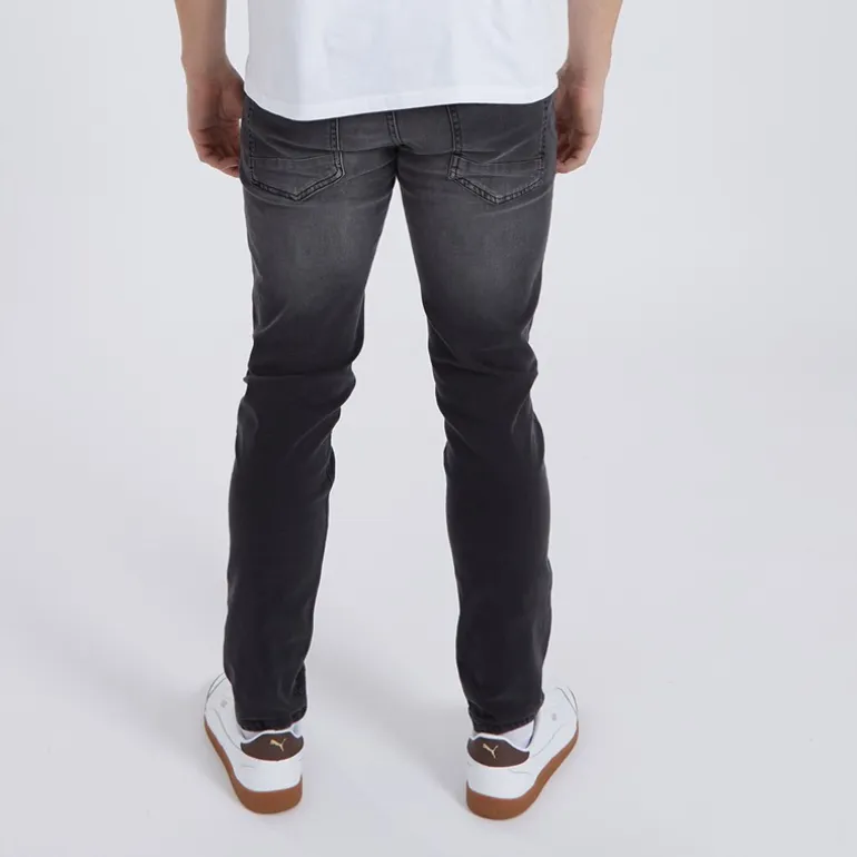 Bench Herren Relaxed Tapered Jeans Vintage Schwarz