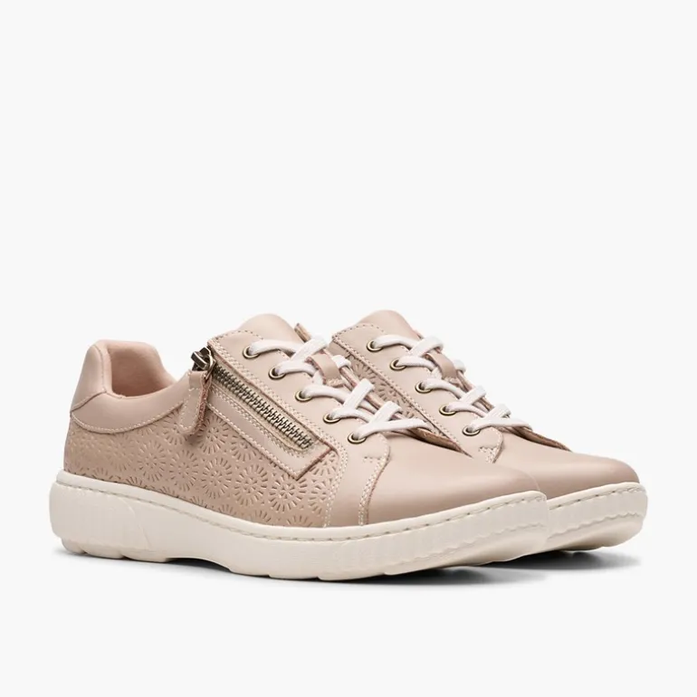 Clarks Damen Caroline Rio Trainer Sand Leather