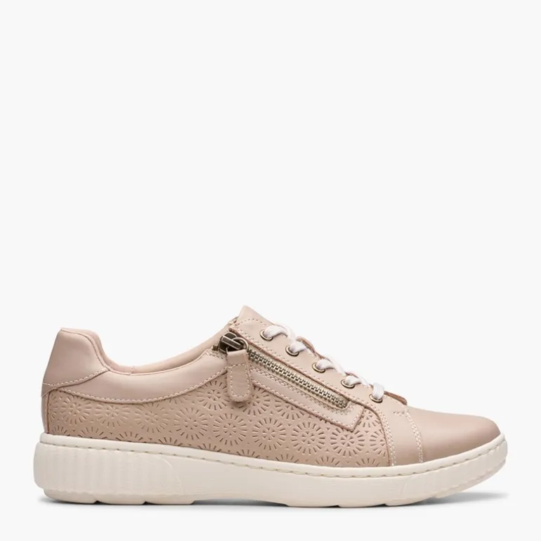 Clarks Damen Caroline Rio Trainer Sand Leather