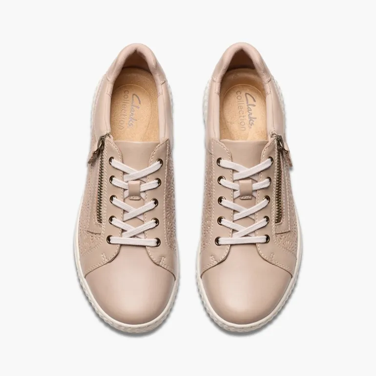 Clarks Damen Caroline Rio Trainer Sand Leather