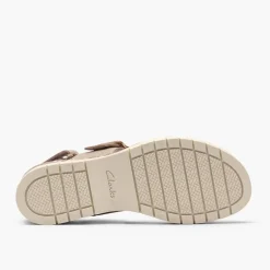 Clarks Damen Diaz Rosen Sandalen Sand Combi