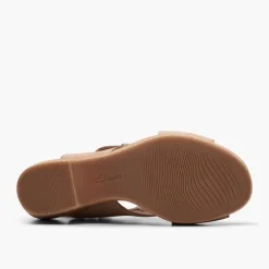 Clarks Damen Giselle Dove Keil Sandalen Sand Nubuck