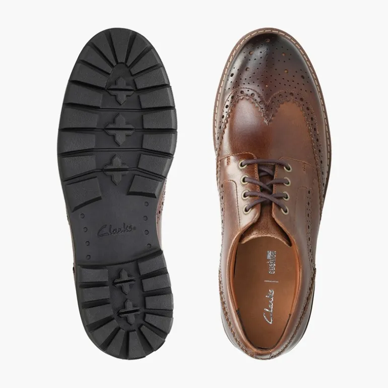 Clarks Herren Batcombe Wing Brogue Schuhe Dark Tan Leather