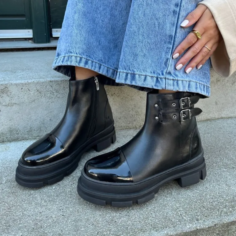 Copenhagen Shoes Damen Folge dem Weg Stiefel 038 Black Patent