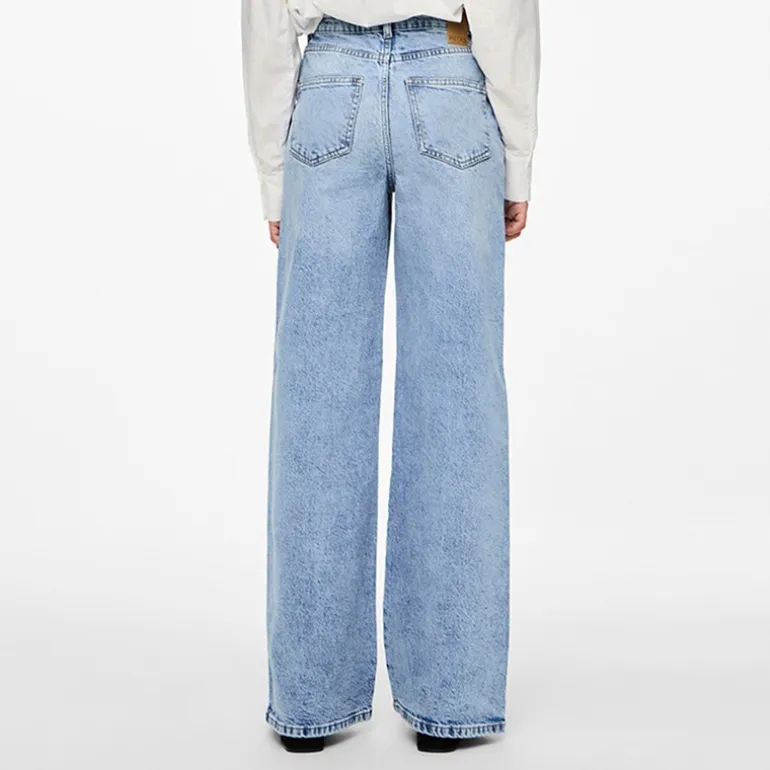Pieces Damen Selma Weit Bein Jeans Light Blue Denim