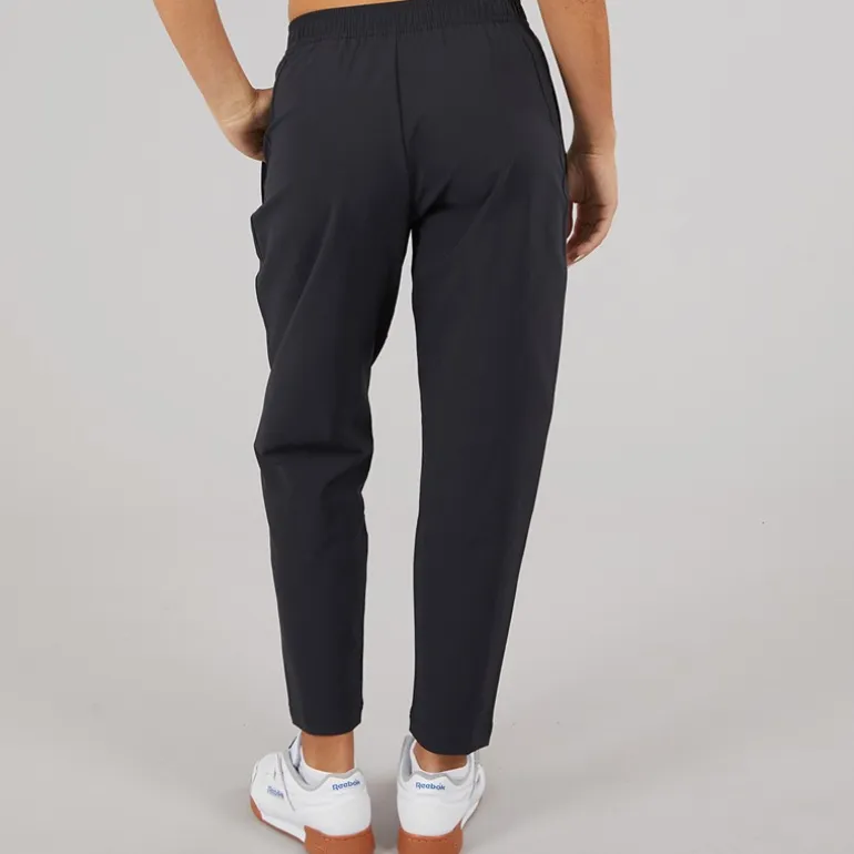 Reebok Damen Active Collective Skystretch Woven Hose Schwarz